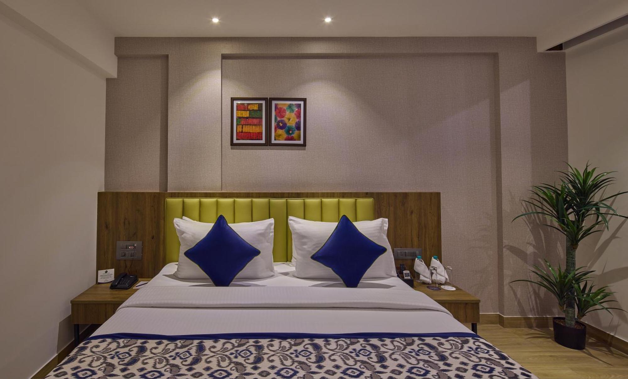 Grand Continent Hebbal A Sarovar Portico Affiliate Hotel Bangalore Dış mekan fotoğraf