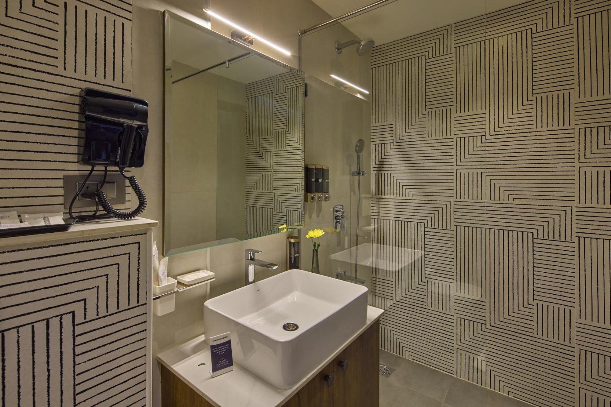Grand Continent Hebbal A Sarovar Portico Affiliate Hotel Bangalore Dış mekan fotoğraf