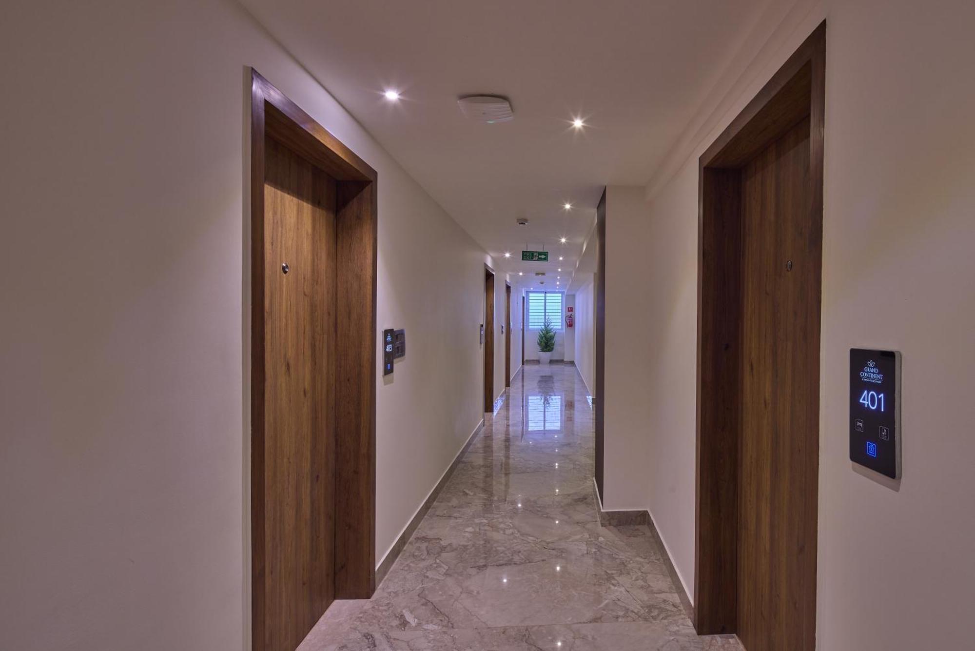 Grand Continent Hebbal A Sarovar Portico Affiliate Hotel Bangalore Dış mekan fotoğraf